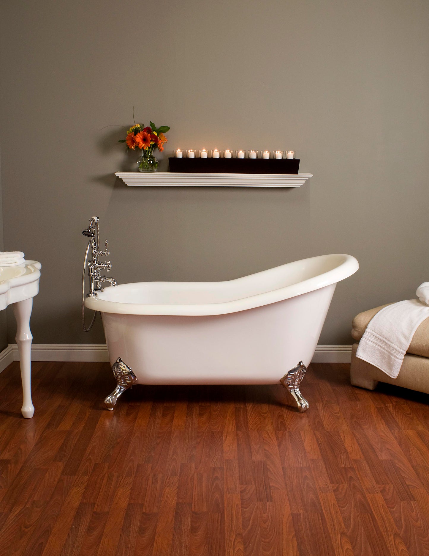 Strom Living Huron 5' Single Slipper Clawfoot Acrylic Tub with 7" Deck Mount Faucet Holes