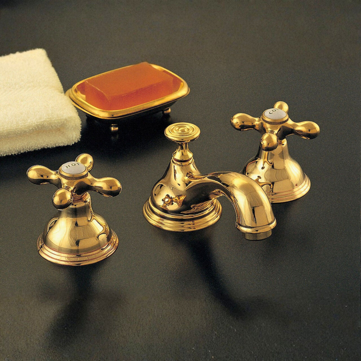 Brass widespread faucet with cross handles