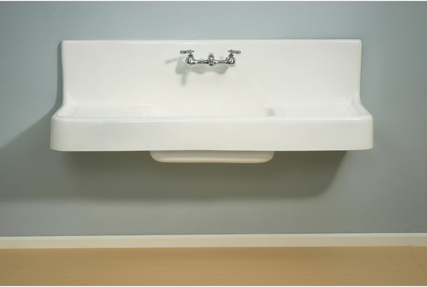 Strom Living P0812 The Clarion, 60" Cast Iron Farmhouse Sink with Drainboard Sink