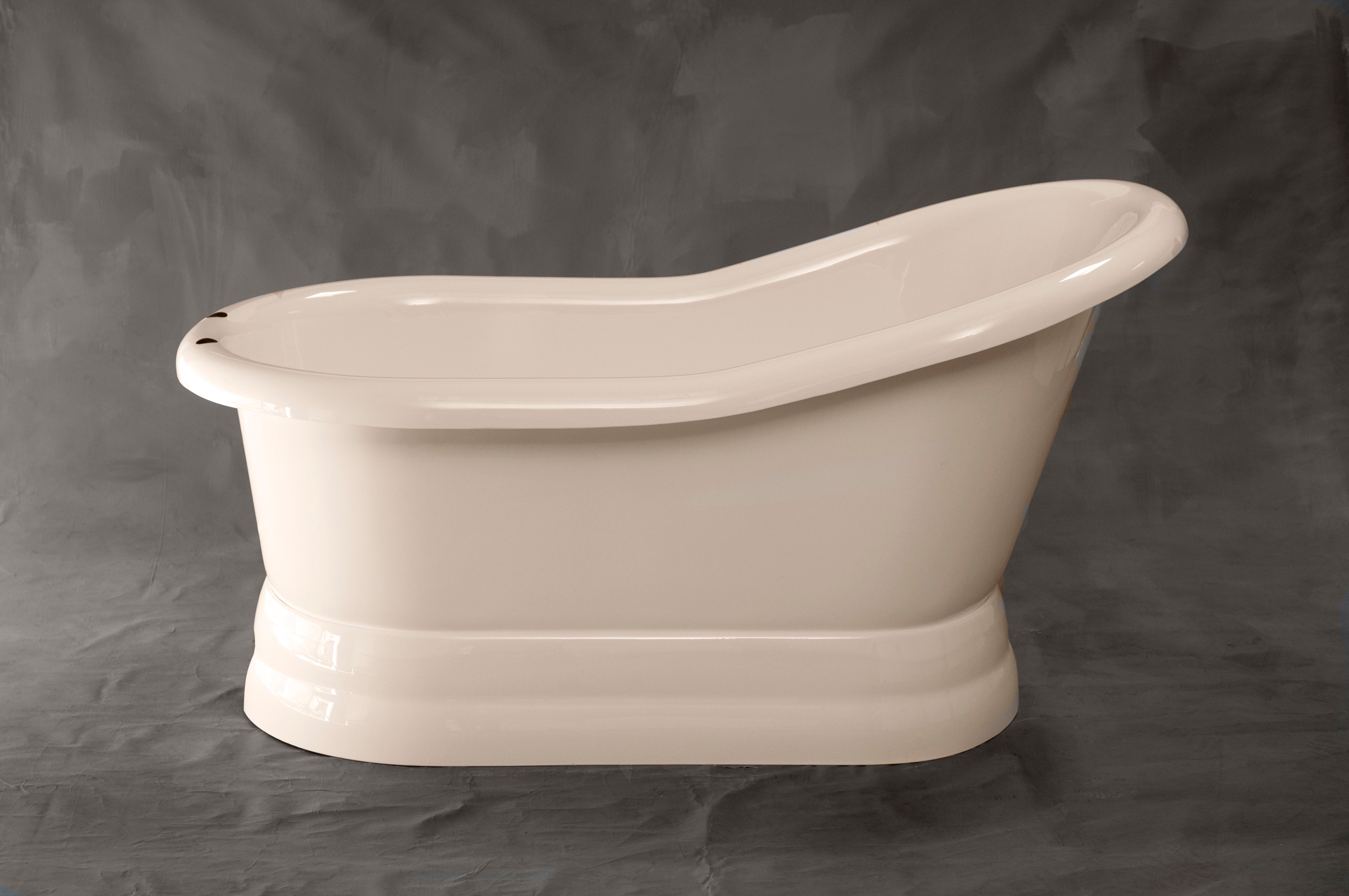 The Madrone 5' Single Slipper Pedestal Acrylic Tub P1111 | Strom Living