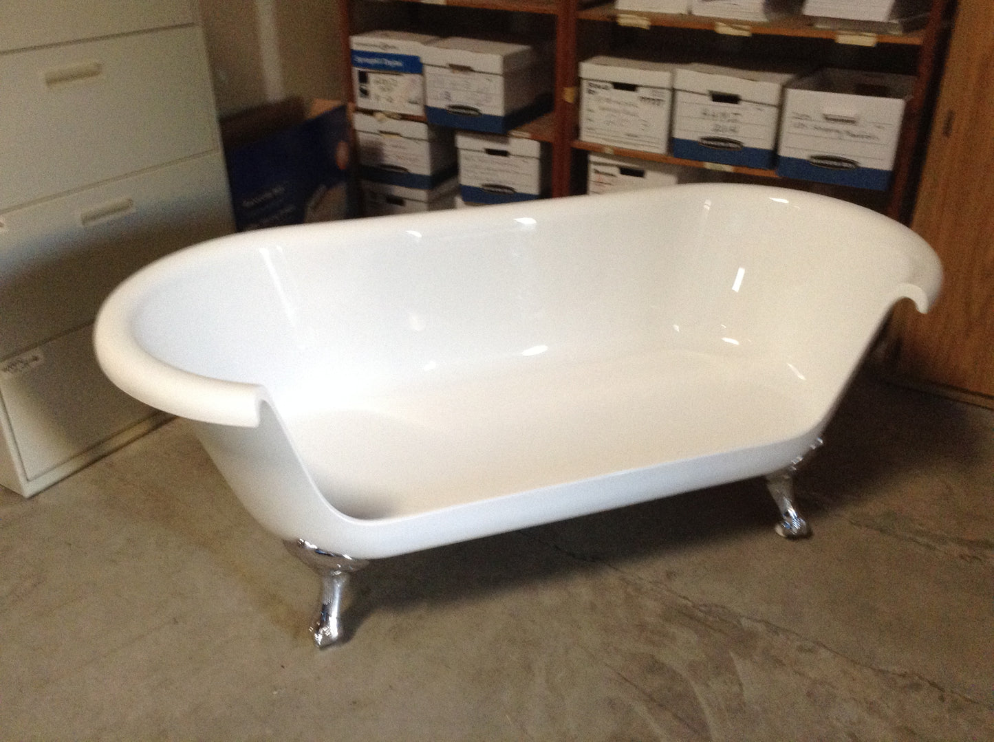 Strom Living Acrylic 66" Sofa Tub with 4 Legs