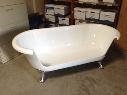Strom Living Acrylic 66" Sofa Tub with 4 Legs