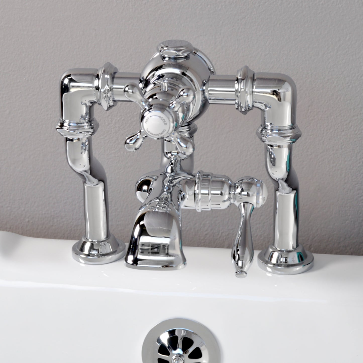 Thermostatic Deck Mount Tub Faucet with Adjustable centers