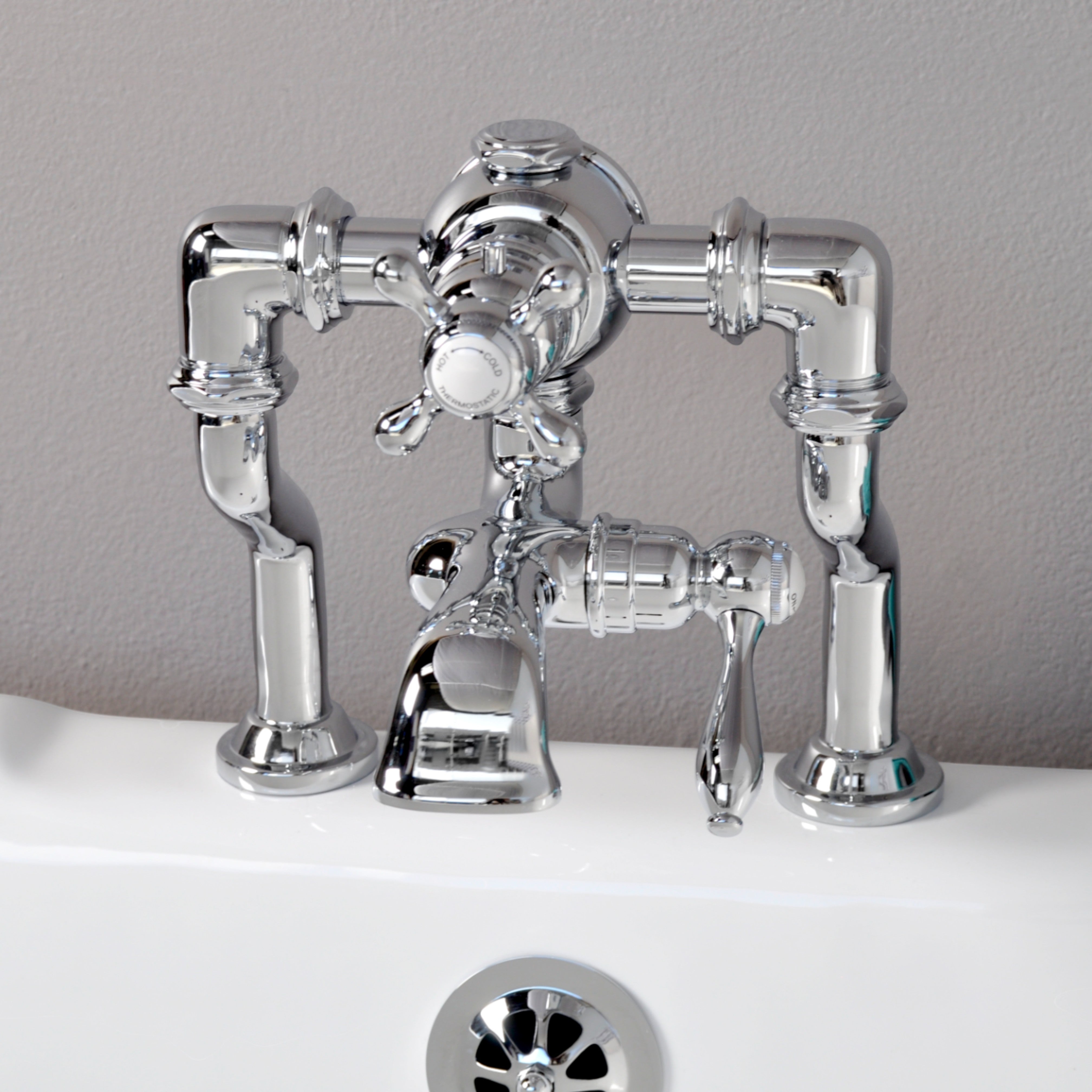 Thermostatic Deck Mount Tub Faucet with Variable centers P1132 | Strom Living