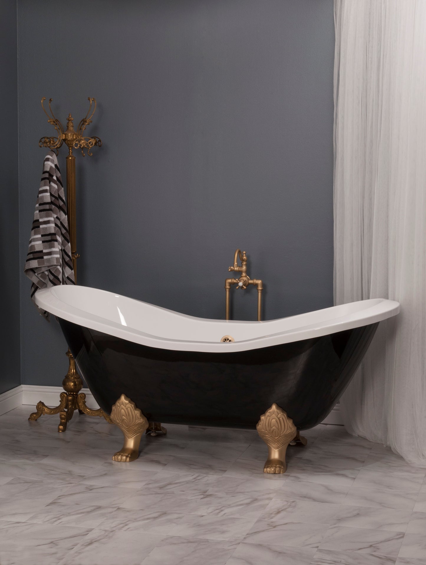 Strom Living Summit Black and White 6' Double Slipper Clawfoot Acrylic Tub without Faucet Holes